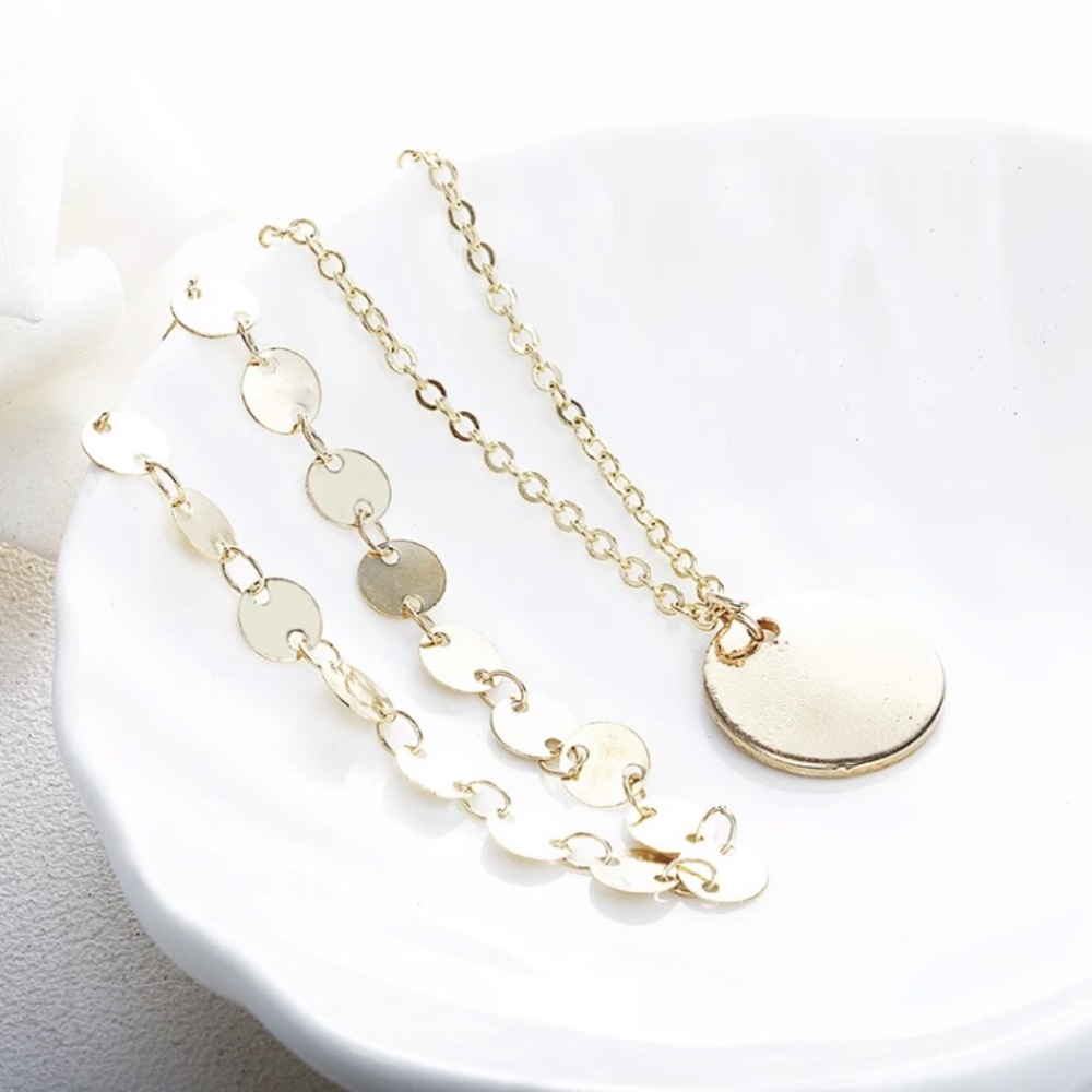“Royal Love” Gold Pretty Pendant Layered Necklace - Picture 4 of 7